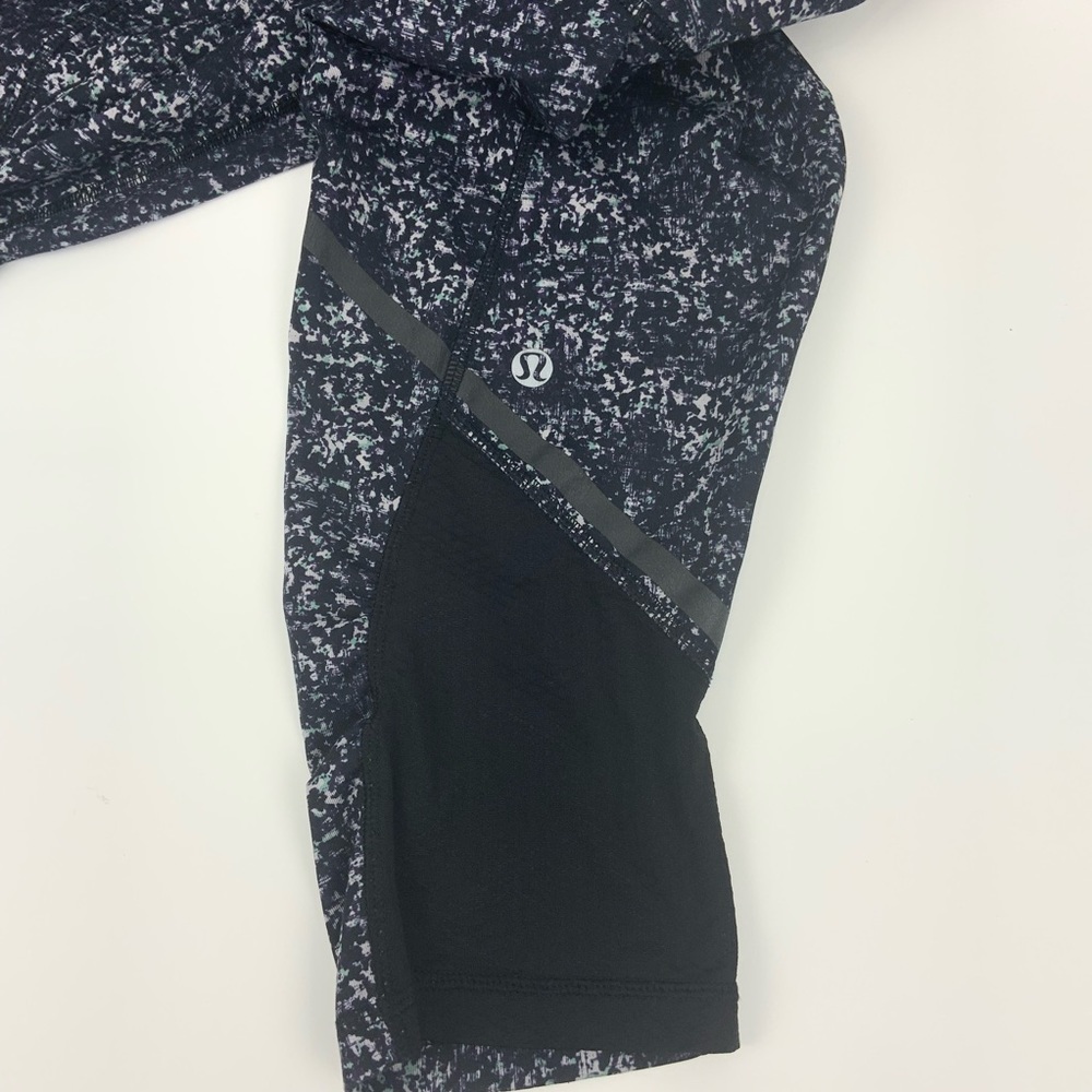 Lululemon Womens 17" Cropped Mid Rise Leggings Size 6 - Picture 9 of 9